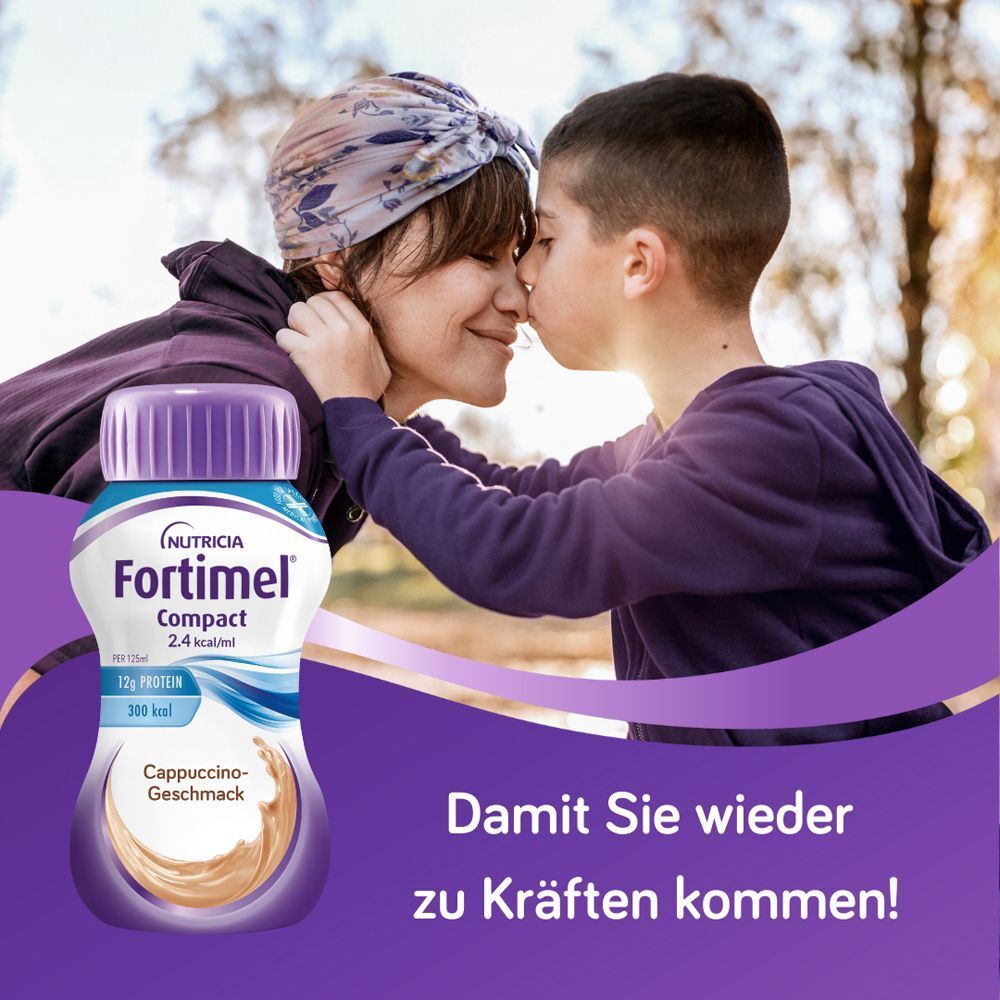 Mutter und Kind umarmen sich, im Hintergrund eine FORTIMEL Compact Flasche.