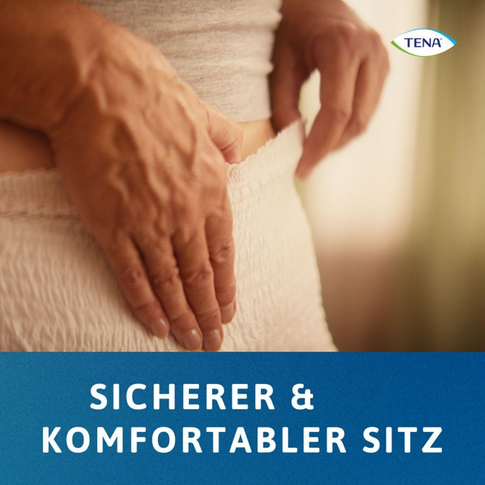 Person trägt weiße TENA Pants. Text: Sicherer & komfortabler Sitz.