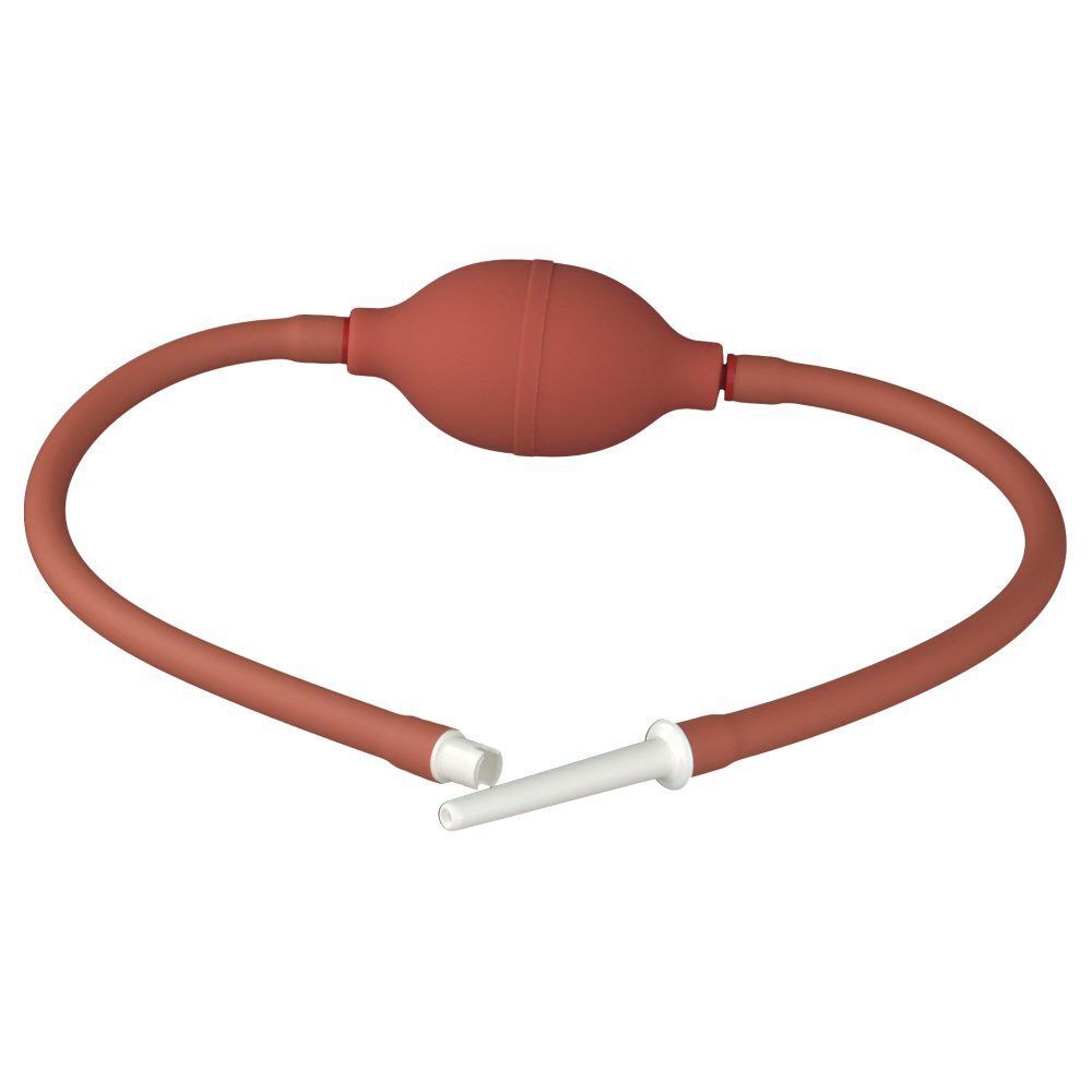 Handpumpe. Roter Gummiball, Schlauch und weißer Einsatz. Das Gerät ist in einer geschwungenen Form angeordnet.