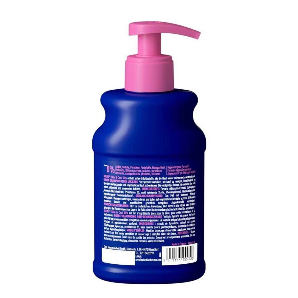 Rückseite einer blauen DOUXO® SPA Shampoo-Flasche mit Text. Rosa Pumpe.