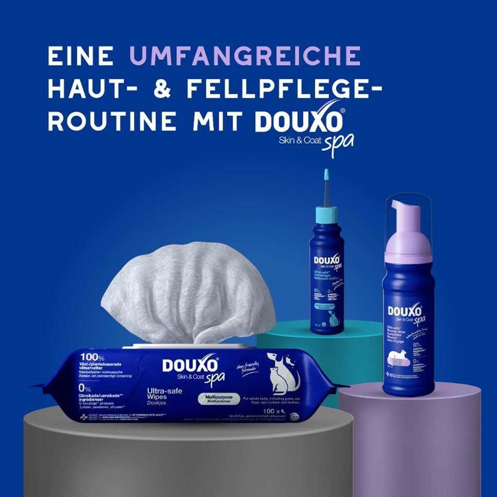 DOUXO Skin & Coat Spa Produkte: Feuchttücher, Mousse und Spray. Text: Eine umfangreiche Haut- & Fellpflege-Routine.