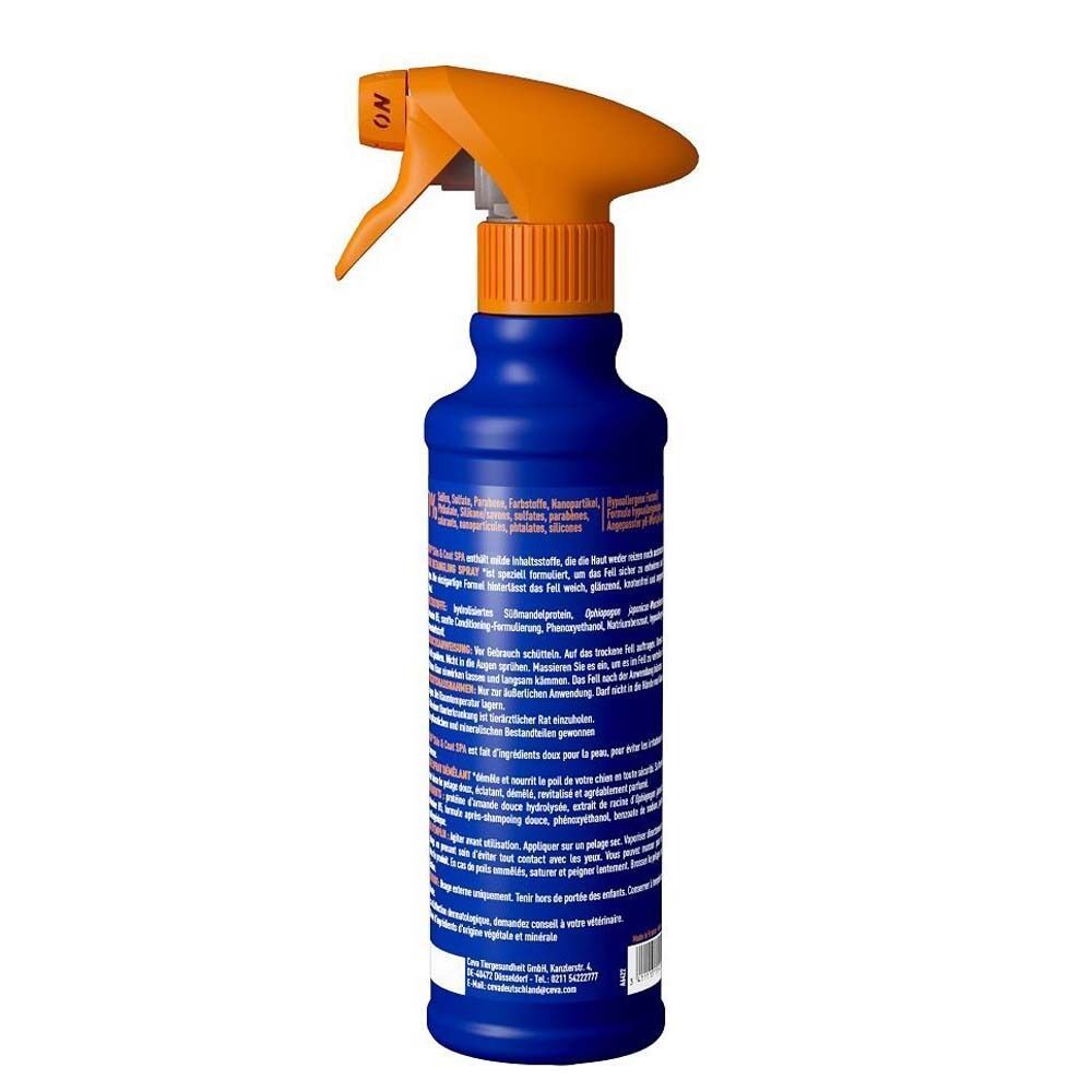 Rückseite einer blauen Sprühflasche mit orangefarbenem Sprühkopf. Text und Informationen.