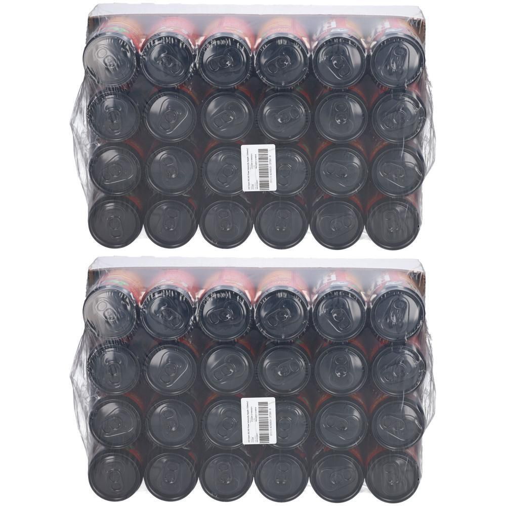 Zwei Stapel von jeweils 24 Dosen in Folie verpackt. Dosen mit schwarzen Deckeln und roten Körpern.