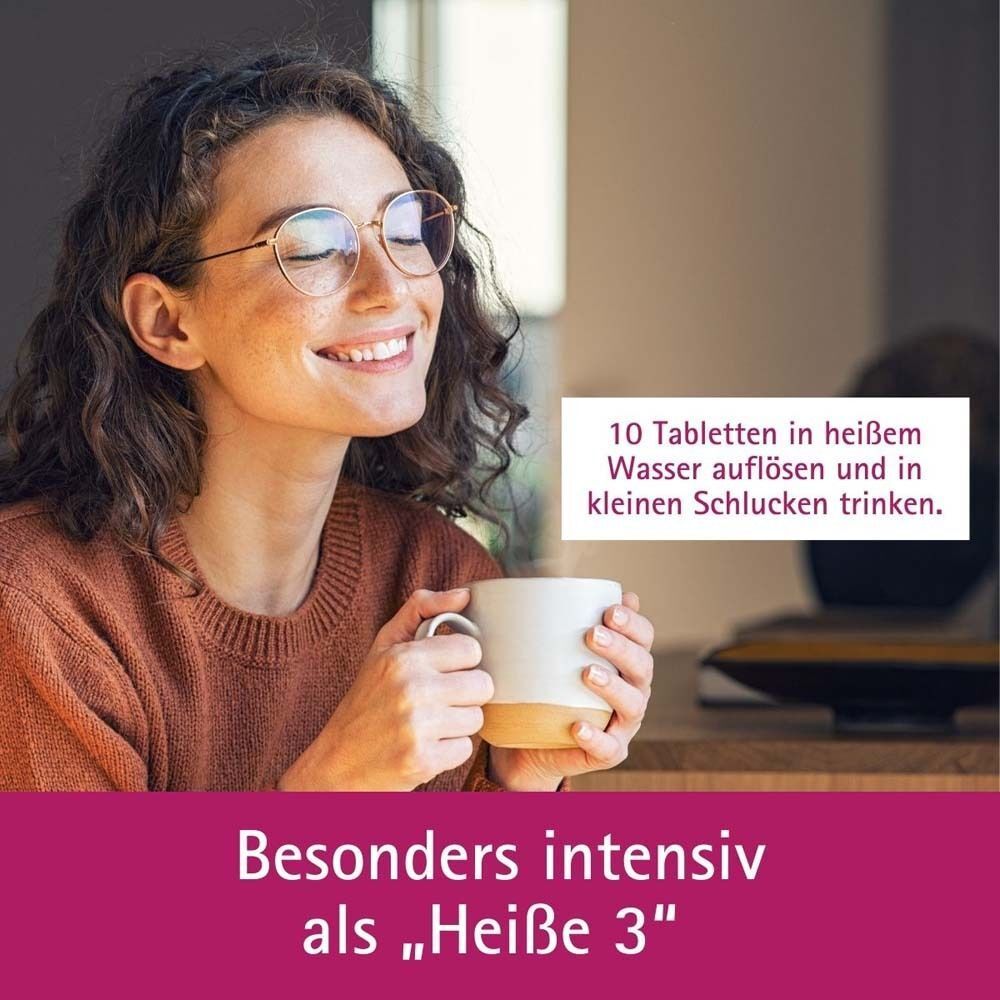 Frau trinkt aus einer Tasse. Text: 10 Tabletten in heißem Wasser auflösen und in kleinen Schlucken trinken. Text: Heisse 3.