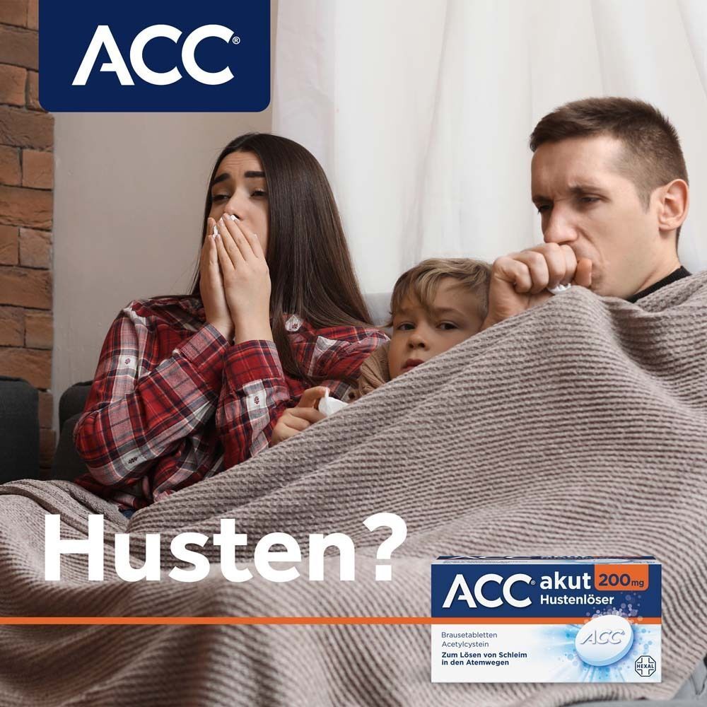 Familie mit Hustensymptomen, eine Packung ACC akut 200mg Hustenlöser.