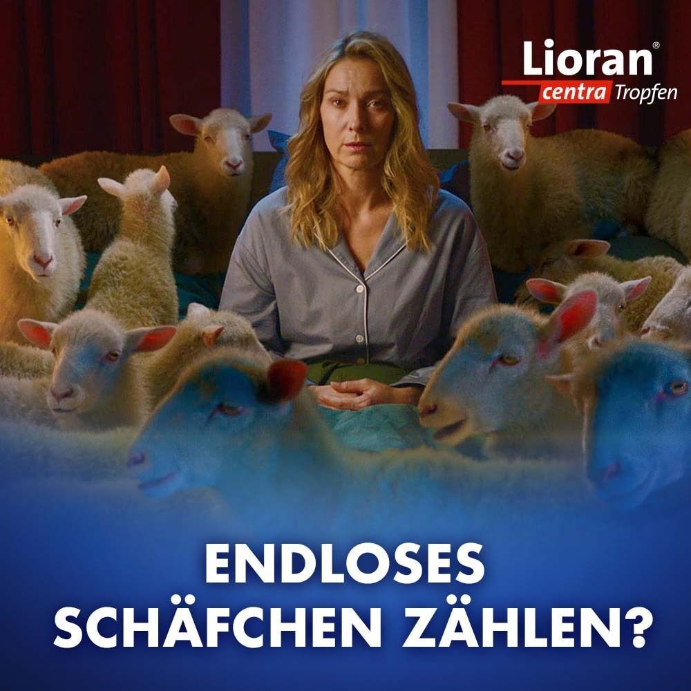 Frau umgeben von Schafen, die nicht schlafen kann. Lioran centra Tropfen.