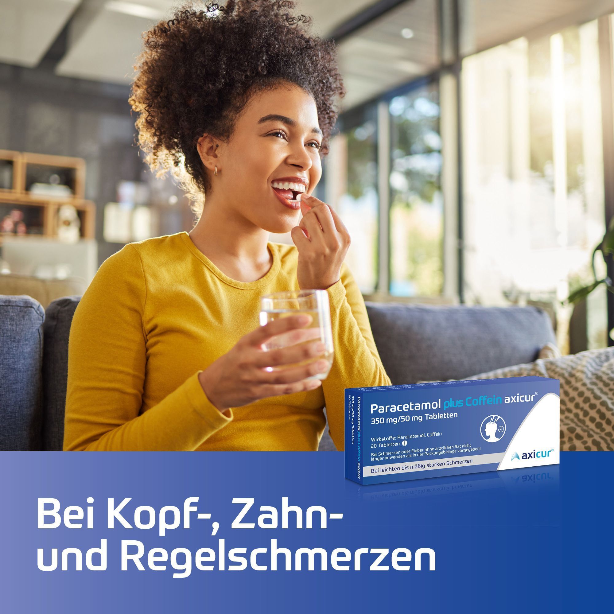 Frau nimmt Paracetamol plus Coffein axicur 350 mg/50 mg Tablette ein.