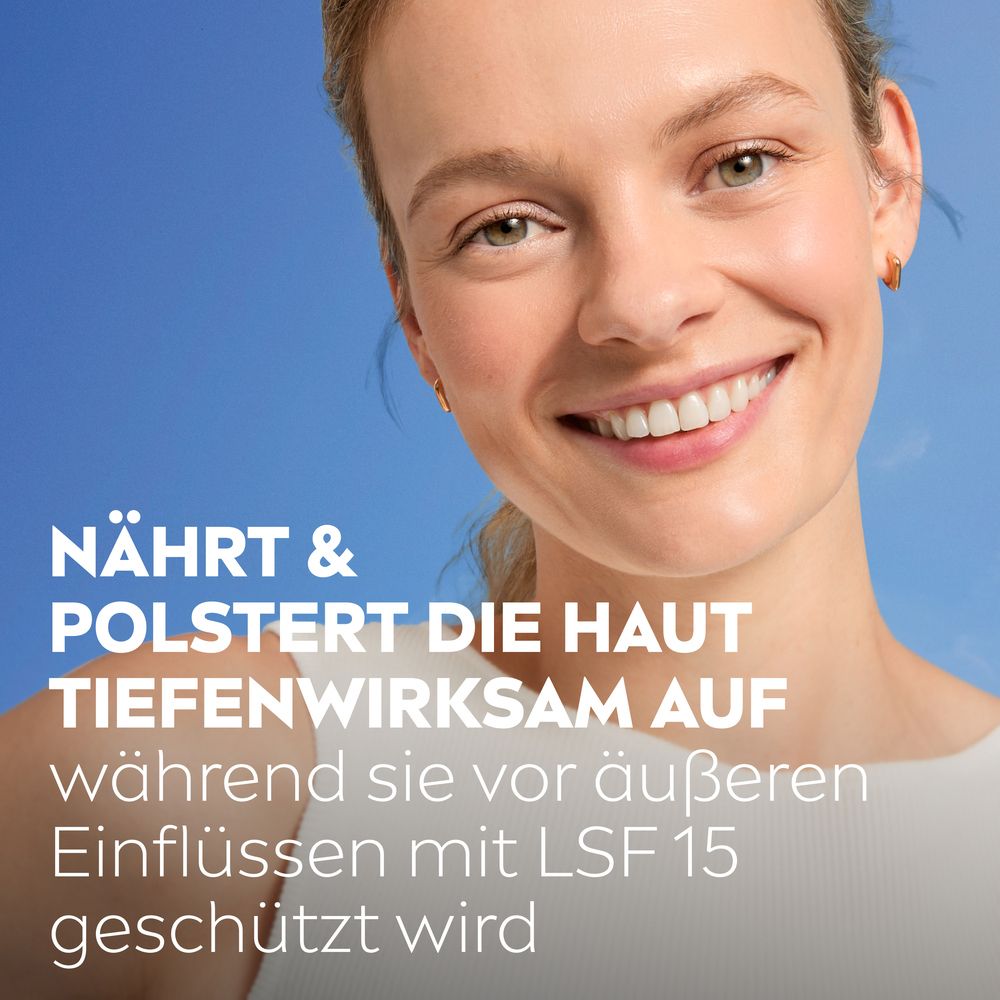 Frau mit strahlender Haut, NIVEA Reichhaltige Tagespflege mit LSF 15.