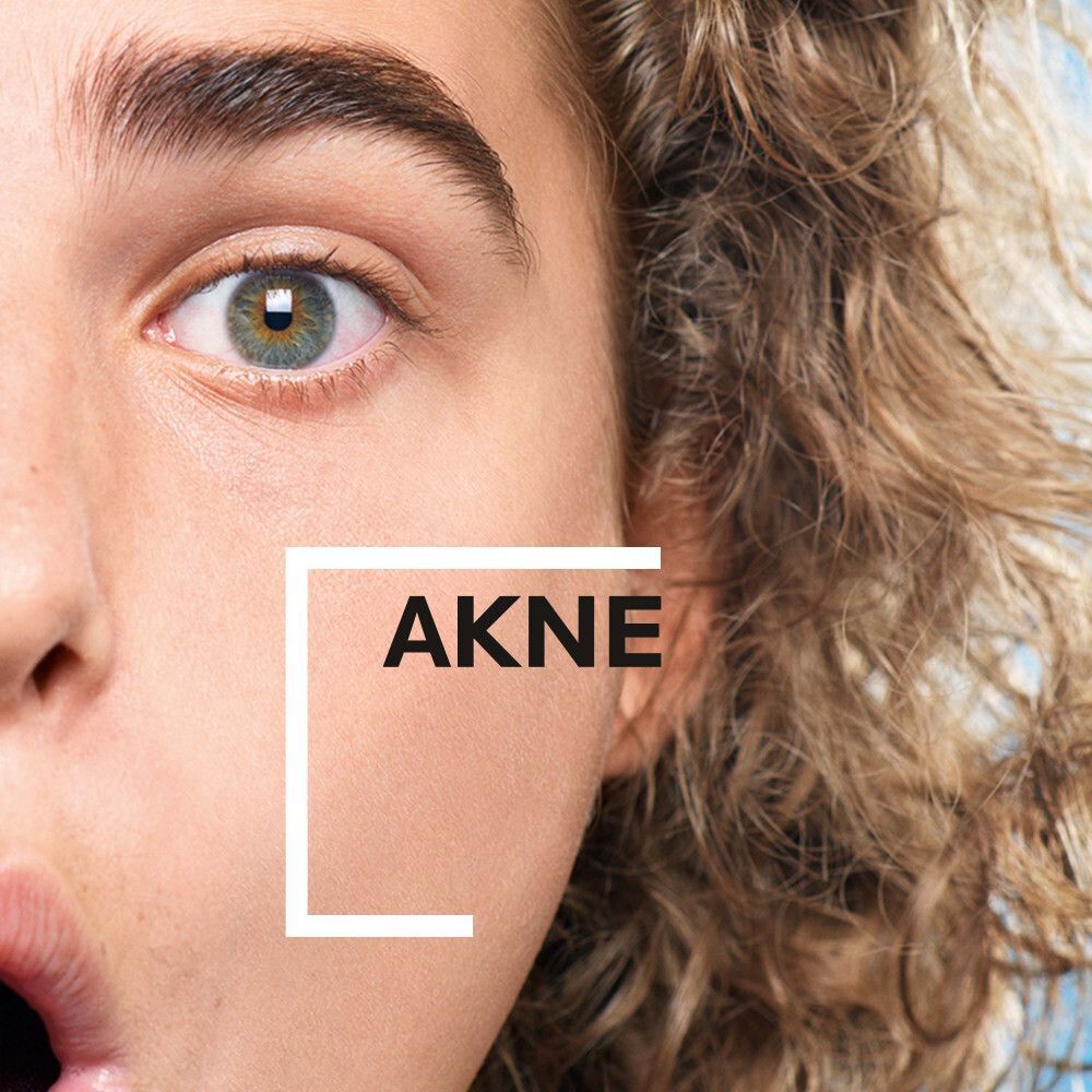 Rückseite einer Flasche La Roche Posay Effaclar H Reinigungscreme mit Anwendungshinweisen und Inhaltsstoffen.