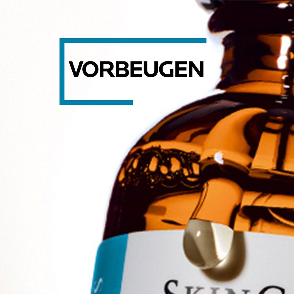 Detailaufnahme einer Flasche SkinCeuticals Phloretin CF Serum. Ein Tropfen Serum fällt von der Pipette.