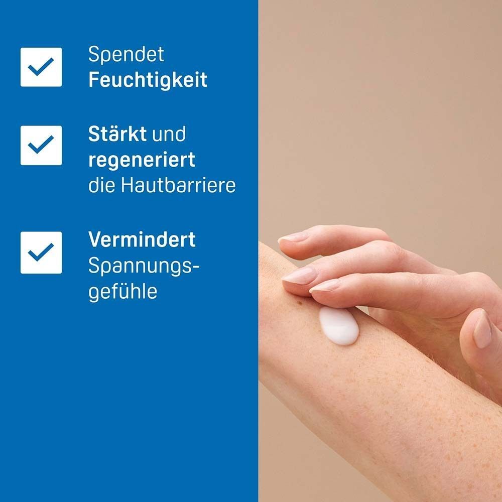 Hand mit Lotion auf trockener Haut. Spendet Feuchtigkeit, stärkt Hautbarriere.