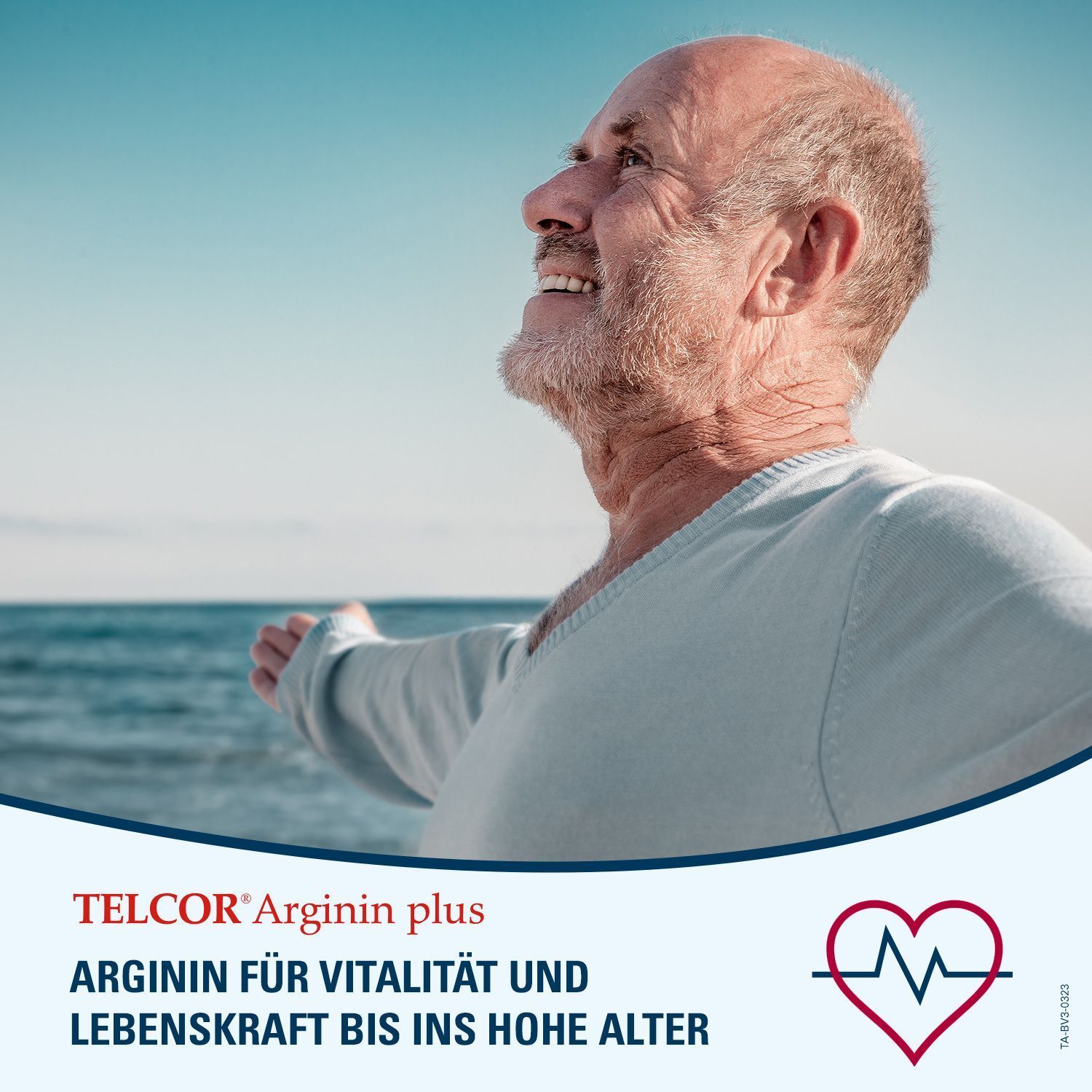 Älterer Mann am Meer blickt optimistisch in den Himmel. TELCOR Arginin plus für Vitalität und Lebenskraft bis ins hohe Alter.