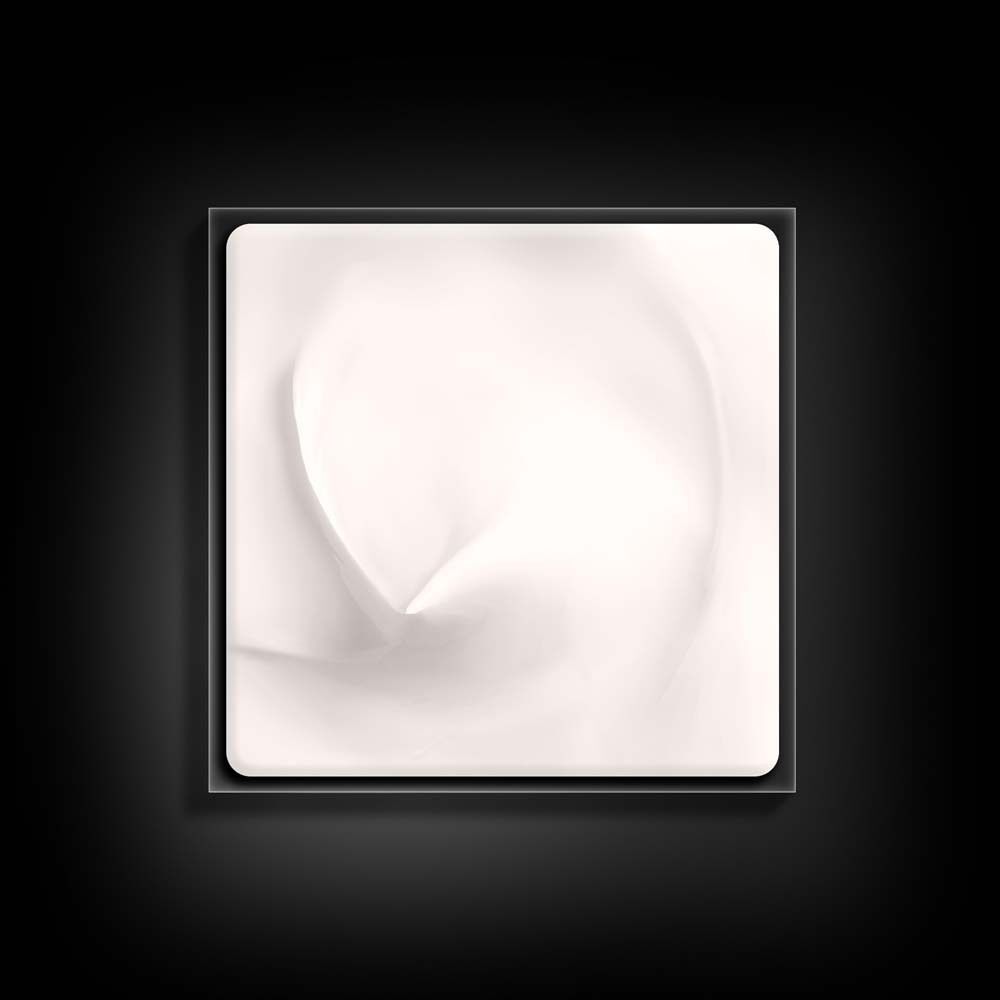 Creme-Textur in einem quadratischen Behälter, LIERAC Premium.