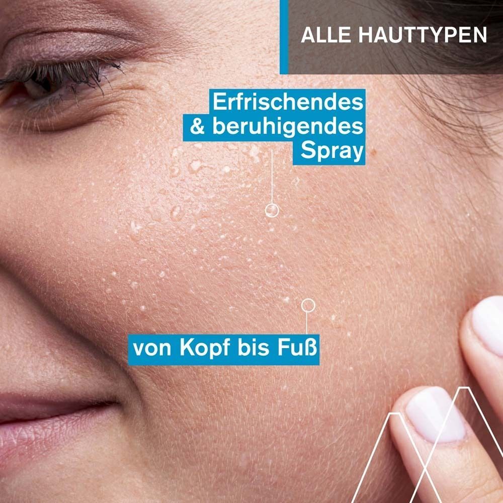 Nahaufnahme eines Gesichts, das mit Uriage Thermalwasser Spray besprüht wird, für Erfrischung und Beruhigung.
