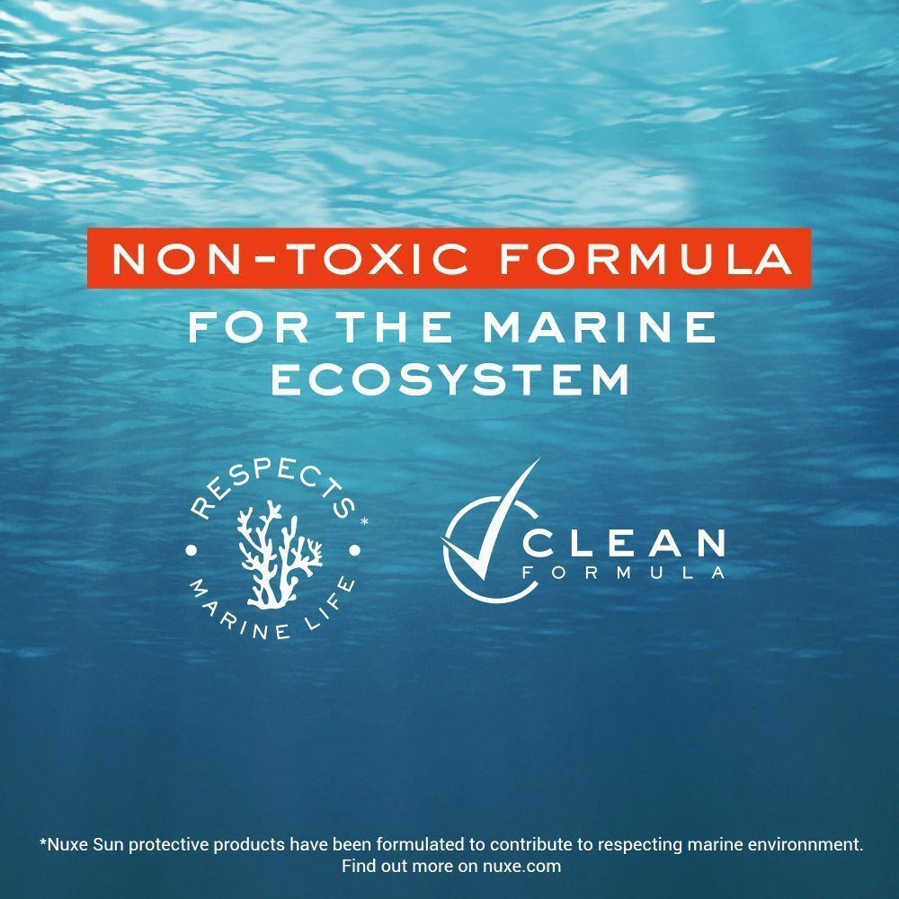 Textgrafik mit den Logos 'Clean Formula' und 'Respects Marine Life' auf blauem Unterwasserhintergrund.