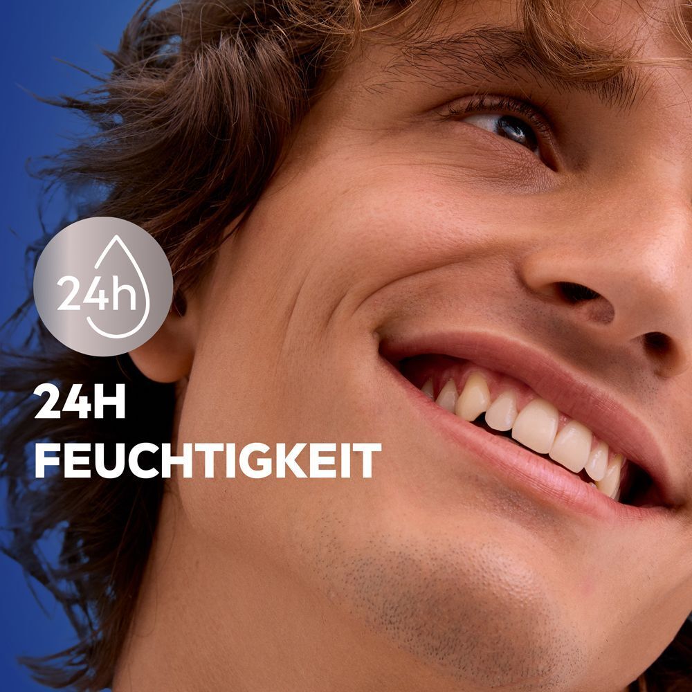 Mann mit lächelnder Haut, neben einem Symbol für "24h Feuchtigkeit".