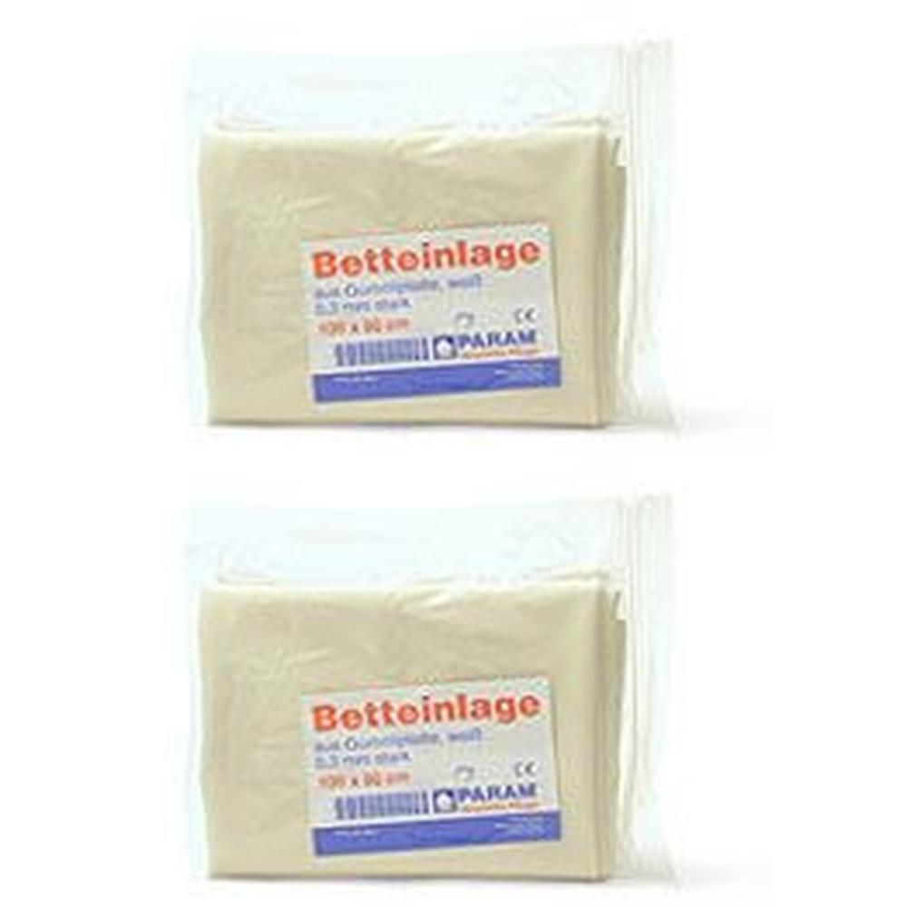 Zwei weiße Bettauflagen in Plastikverpackung. Auf dem Etikett steht 'Betteinlage, weiß, 0,3 mm stark, 100 x 90 cm'.
