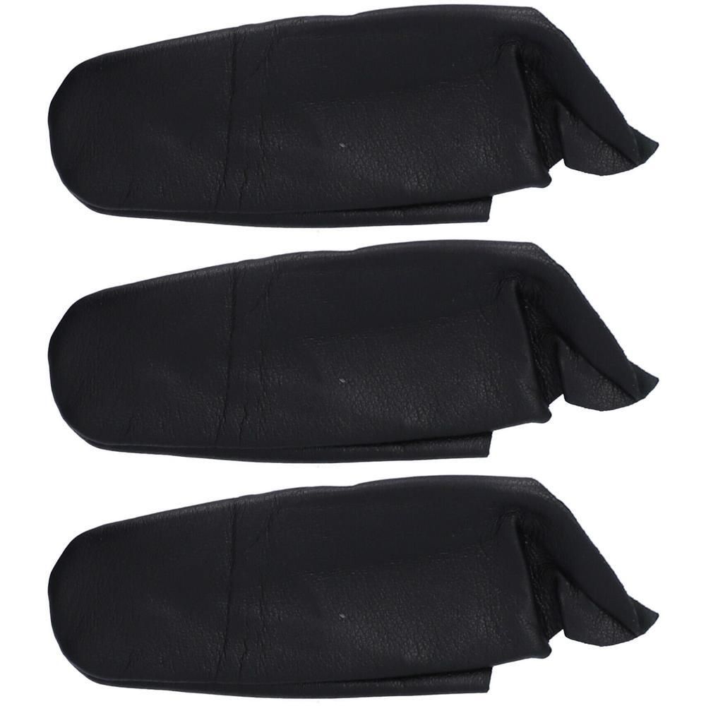 Drei schwarze Leder-Daumlinge, einzeln verpackt.
