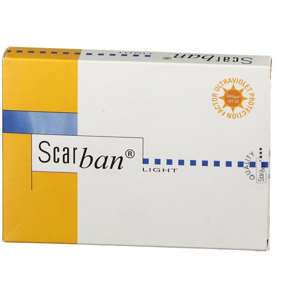Vorderseite der Scarban Light Silikonverband-Packung. Zeigt den Markennamen und ein Sonnensymbol mit UV-Schutz.