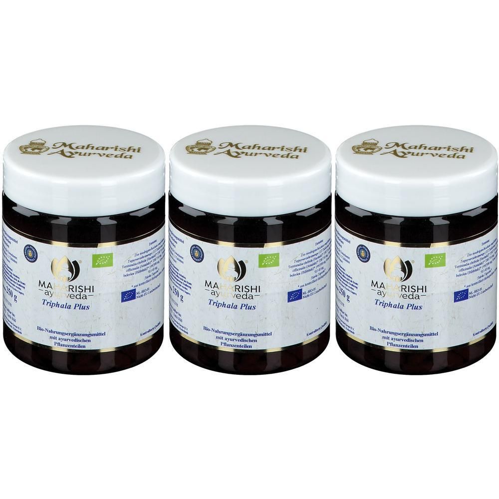 Drei braune Behälter mit weißen Deckeln, beschriftet mit Maharishi Ayurveda Triphala Plus.