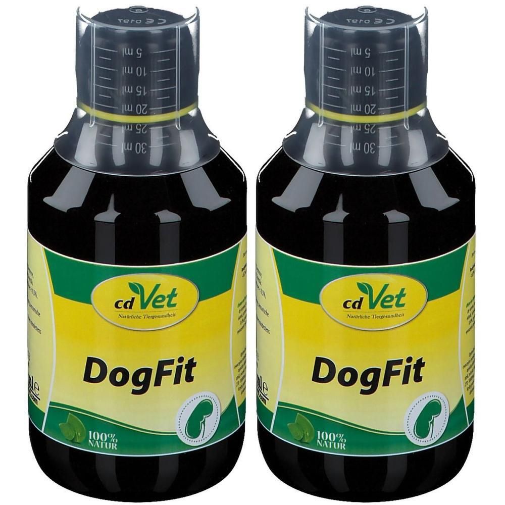 Zwei Flaschen cd Vet DogFit mit Messbecher-Verschluss. Dunkle Flüssigkeit, gelbes Etikett mit grünen Akzenten.