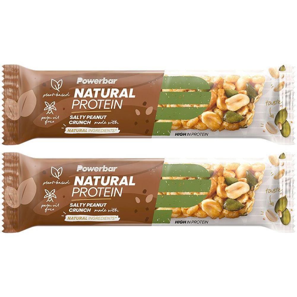 Zwei Powerbar Natural Protein Riegel mit Erdnuss-Crunch und sichtbaren Nüssen und Kernen.