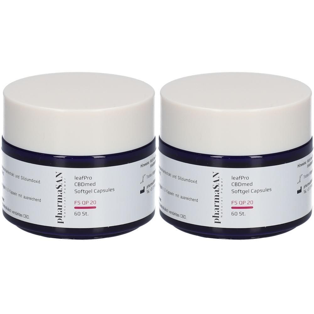 Zwei pharmaSAN LeafPro CBDmed Softgel Kapseln Behälter, weißer Deckel, dunkelblauer Körper, Etikett mit Produktinformationen.