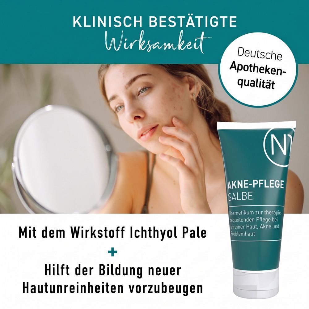 Frau betrachtet ihre Haut im Spiegel, daneben eine Tube N1 Akne-Pflege Salbe und Siegel.