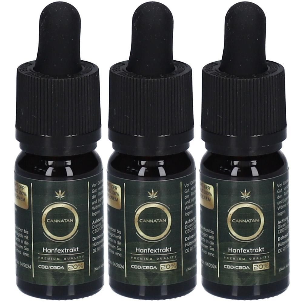 Drei Flaschen CANNATAN Hanfextrakt CBD 20% mit Pipettenverschluss.