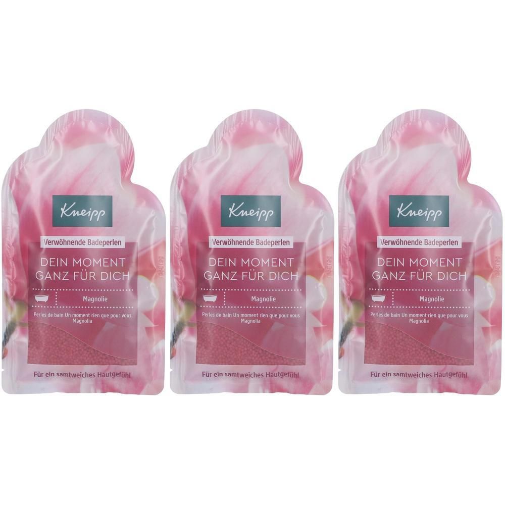 Drei Kneipp Verwöhnende Badperlen Beutel mit Magnolie-Duft. Rosa Blütenmuster auf den Beuteln.