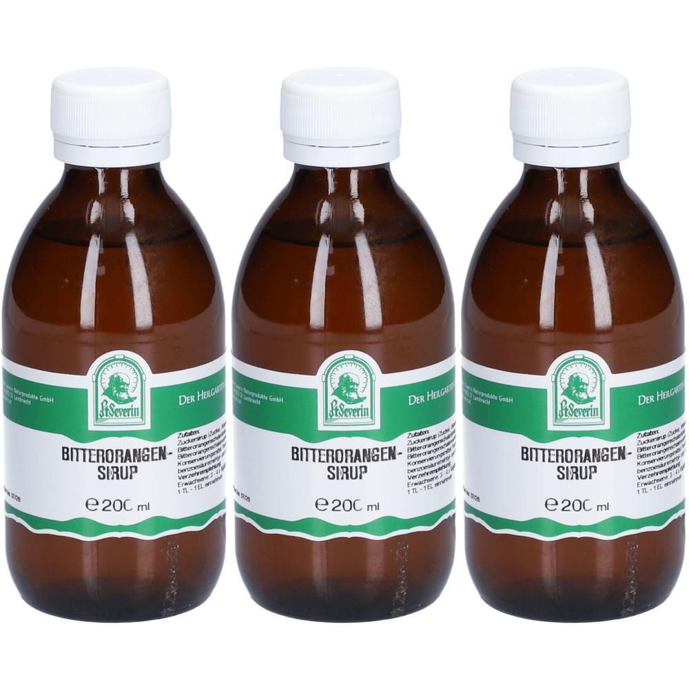 Drei braune Glasflaschen mit weißem Verschluss, gefüllt mit Bitterorangen-Sirup.