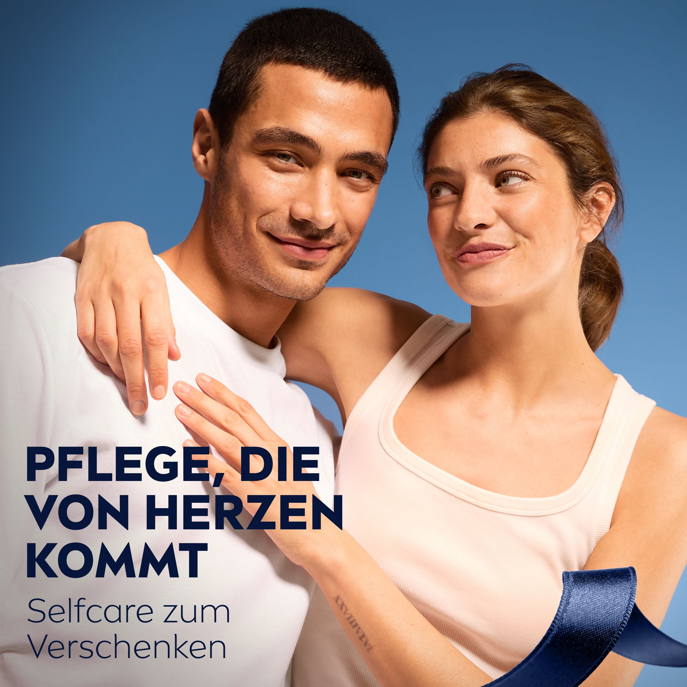 NIVEA Men Travel Buddy Kulturtasche mit Duschgel, Gesichtscreme und Deo-Roller.