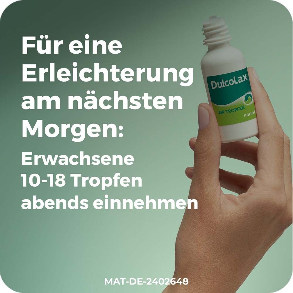 Hand hält eine Flasche Dulcolax NP Tropfen.