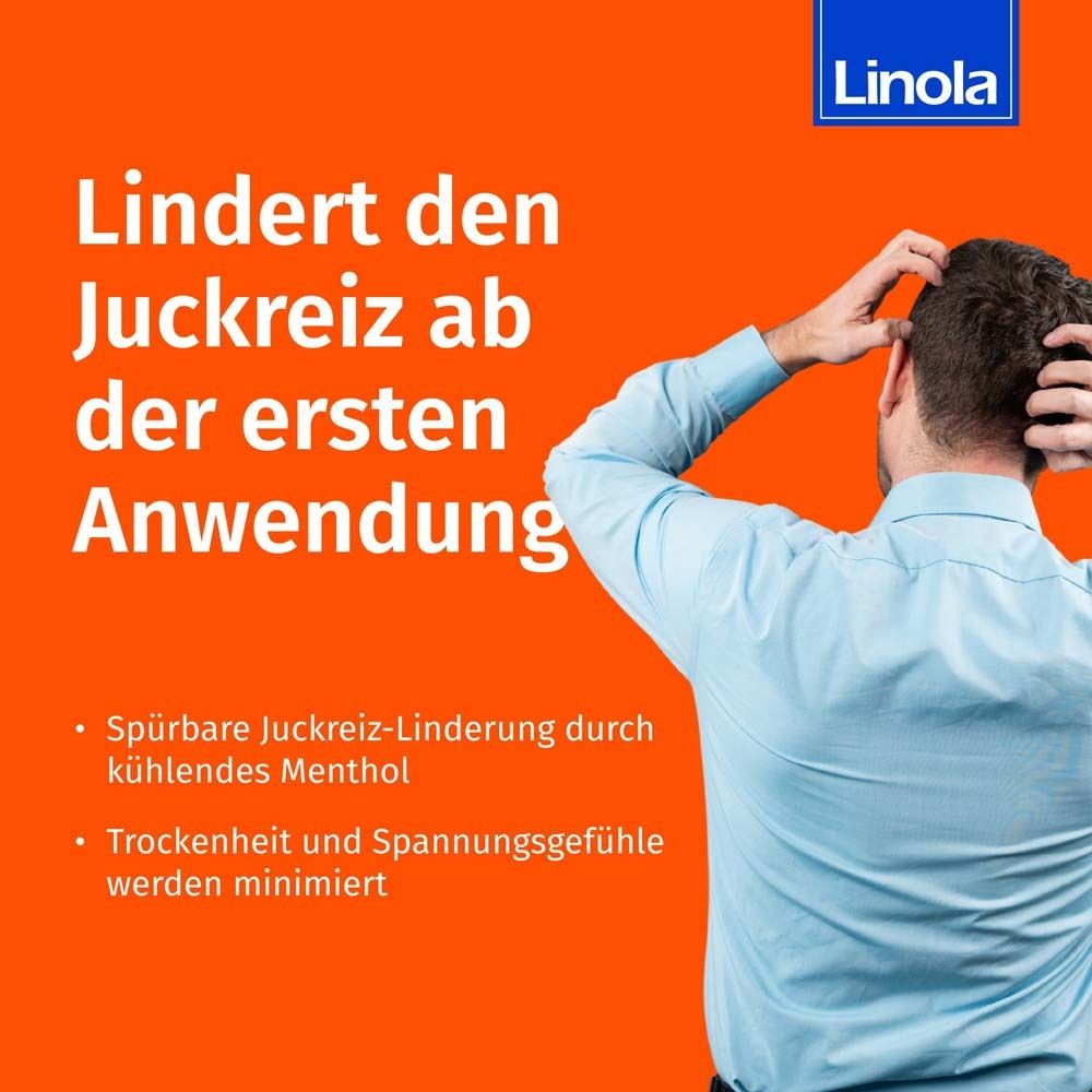 Oranger Hintergrund mit Text: Lindert den Juckreiz ab der ersten Anwendung. Mann kratzt sich am Kopf.