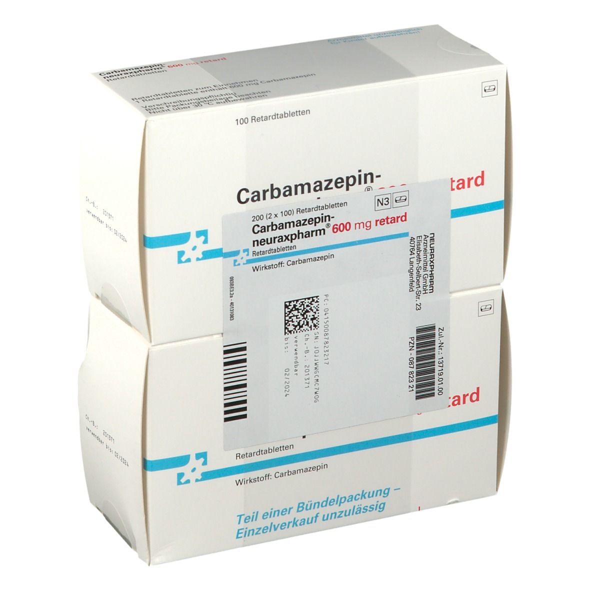 Zwei gestapelte Kartons Carbamazepin neuraxpharm 600 mg retard. Weiße Verpackung mit blauer und roter Schrift. Aufschrift: 200 Retardtabletten.