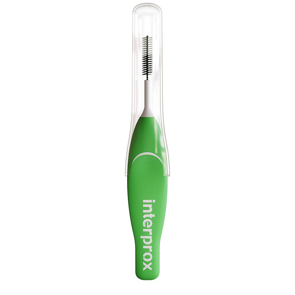 Grüne Interprox Interdentalbürste mit Schutzkappe.