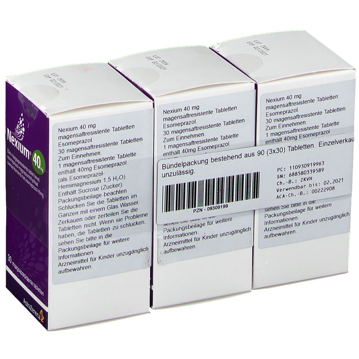Drei Packungen Nexium 40 mg Tabletten. Weiße Schachteln mit lila Akzenten und Produktinformationen. Einzelverpackung.