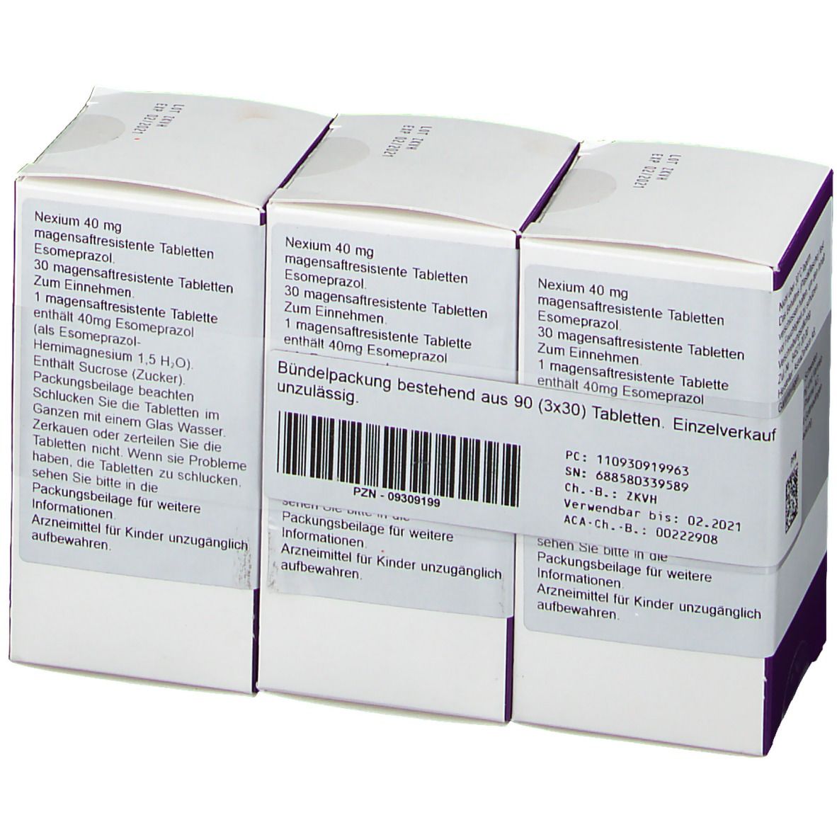 Drei Packungen Nexium 40 mg Tabletten. Weiße Schachteln mit lila Akzenten und Produktinformationen. Ansicht von oben.