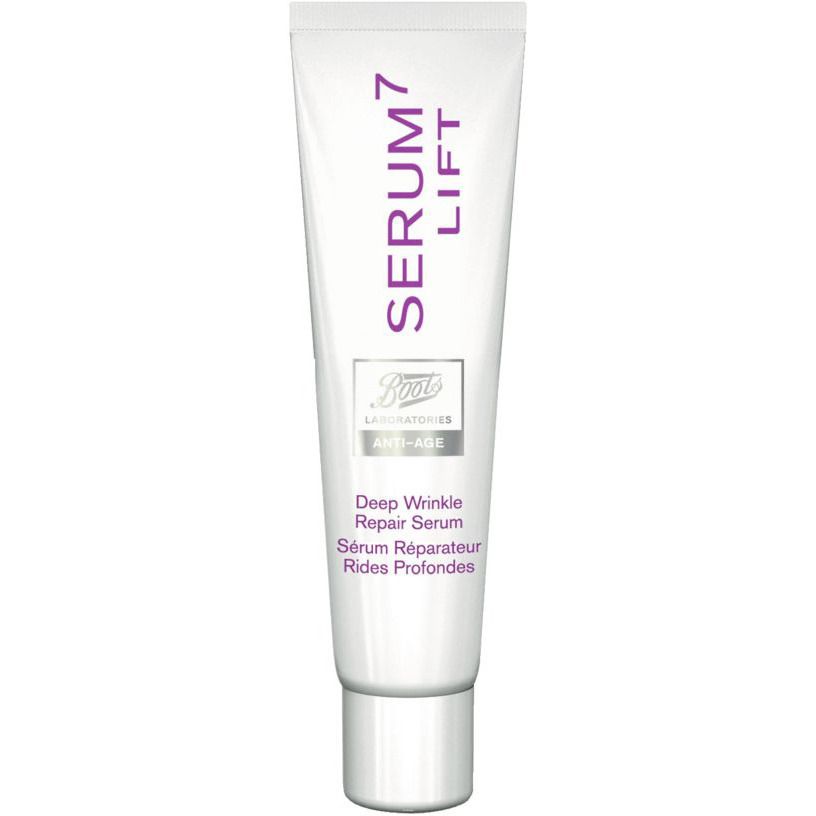 Weißes Serum in einer Tube. Aufschrift: SERUM7 LIFT, Boots Laboratories ANTI-AGE. Text: Deep Wrinkle Repair Serum.