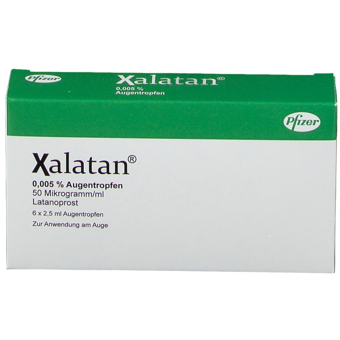 Weiße Schachtel mit grüner Oberseite. Aufschrift: Xalatan 0,005 % Augentropfen. Pfizer-Logo. Enthält 6 x 2,5 ml Augentropfen.