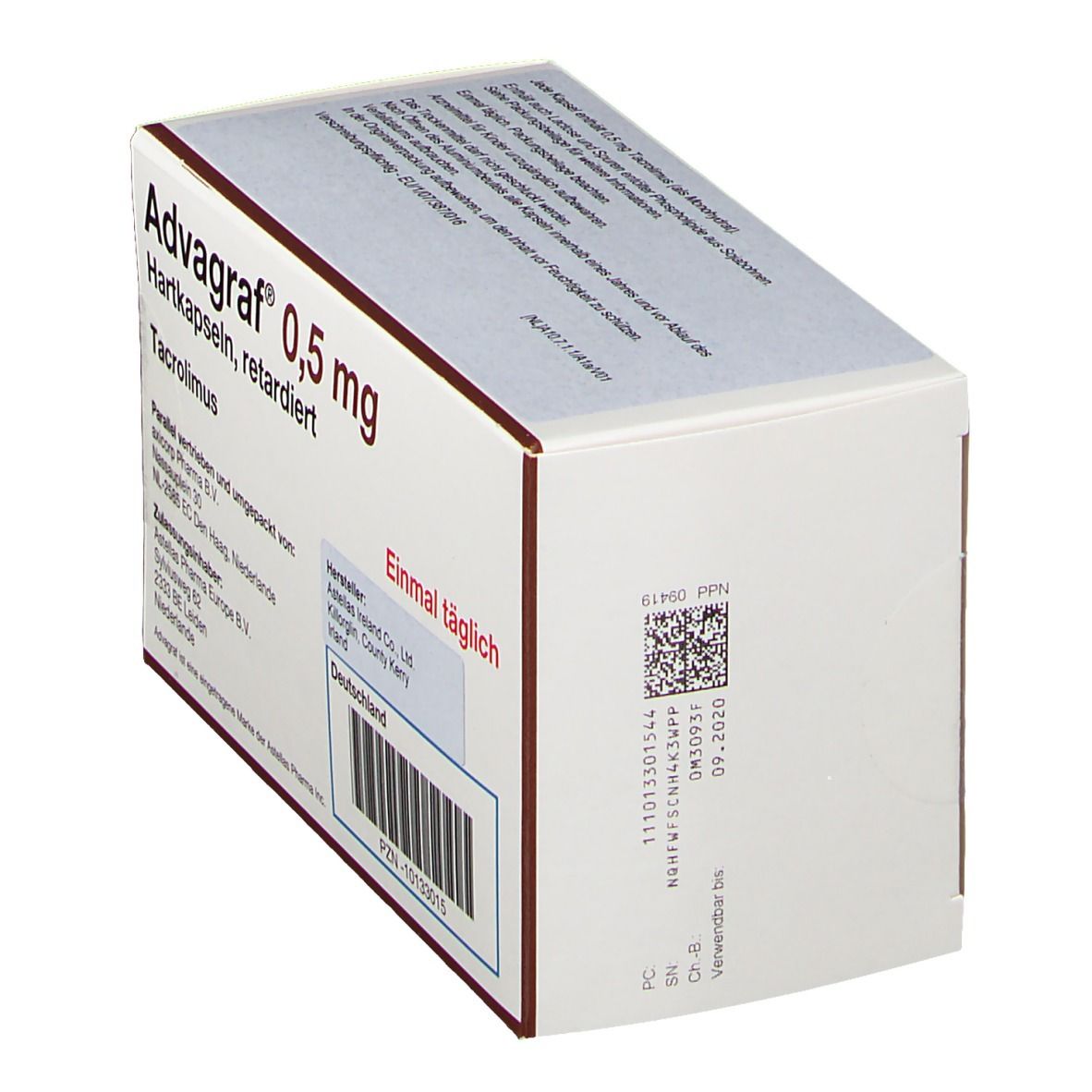 Weiße Schachtel Advagraf 0,5 mg, Hartkapseln, retardiert. Enthält 100 x 1 Kapseln. Text: Einmal täglich. Barcode und Verfallsdatum.