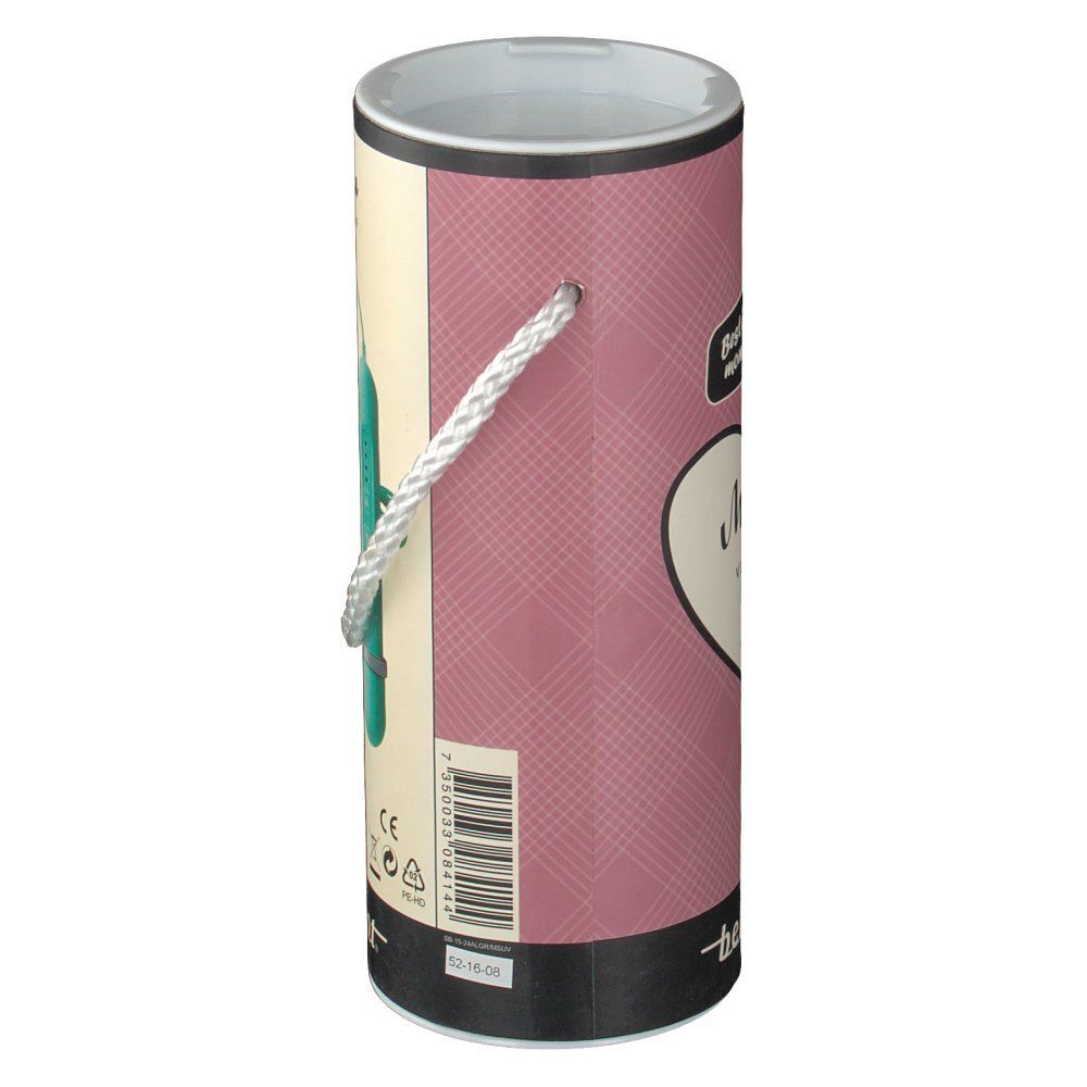 Zylindrische rosa Verpackung mit "Matilda" und "belladot" Schriftzug. Ein weißes Seil dient als Griff. Schwarzes Etikett.