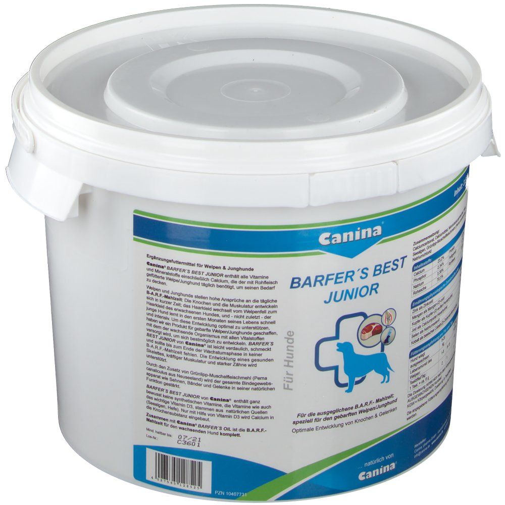 Weißer Eimer mit Deckel. Aufschrift: Canina Barfer's Best Junior. Blaue und grüne Etiketten mit Produktinformationen und Logo.