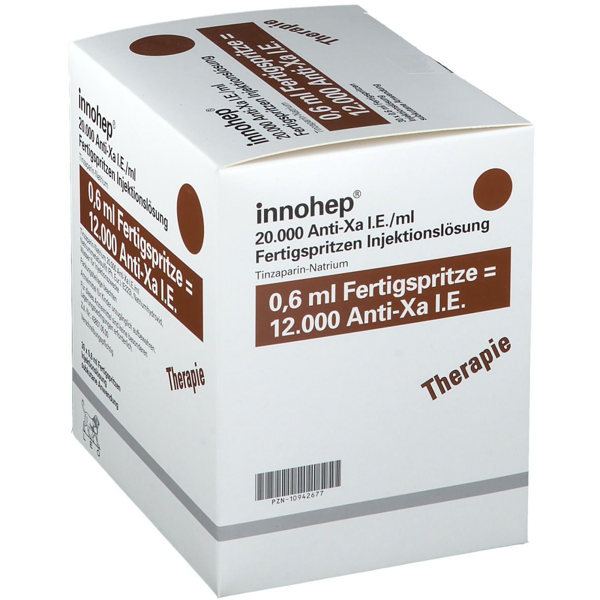 Karton mit Innohep Fertigspritzen. Schräge Ansicht. Braune und weiße Verpackung mit Produktinformationen und Logo.