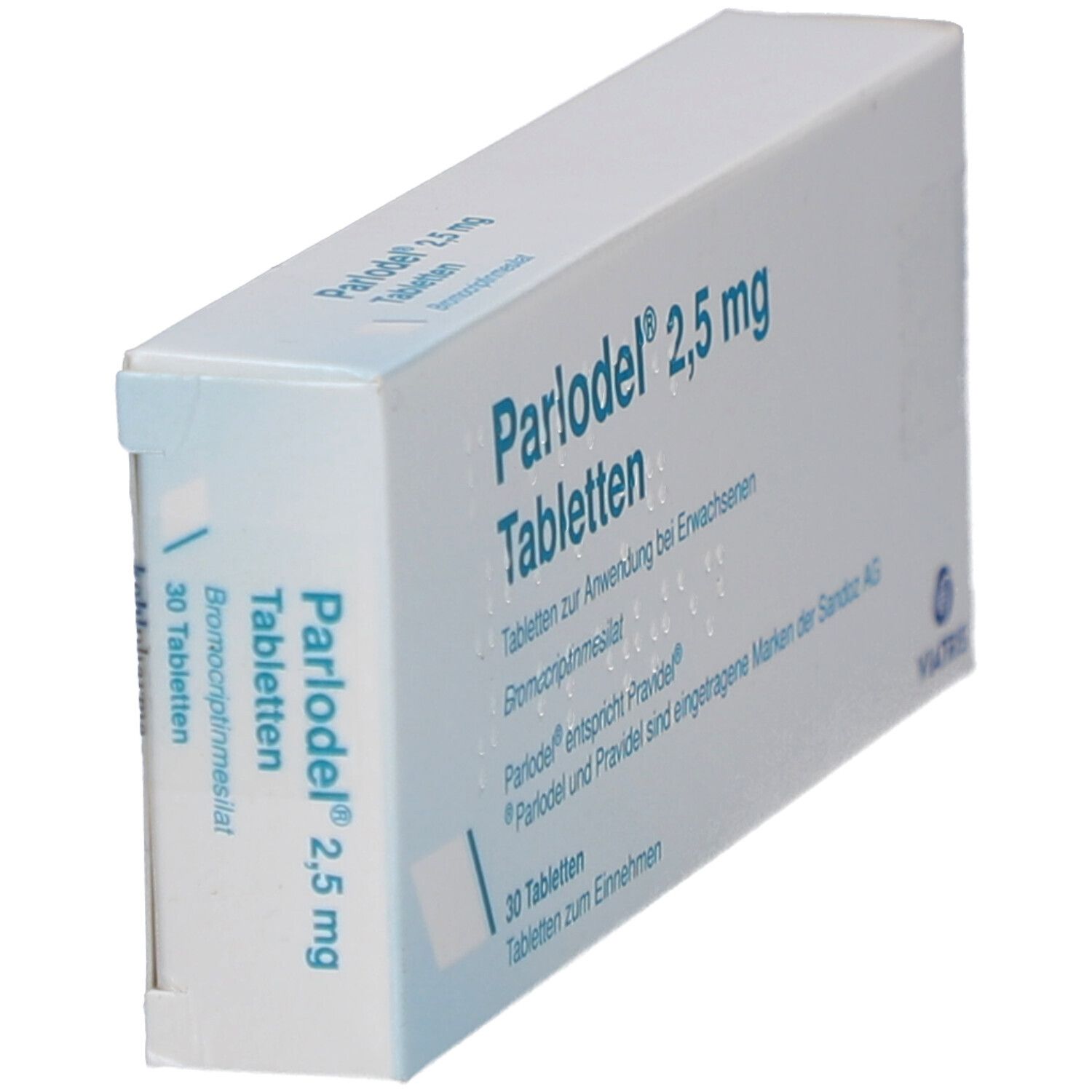 Schachtel Parlodel 2,5 mg Tabletten. Blaue Schrift auf weißem Grund. Perspektivische Ansicht.