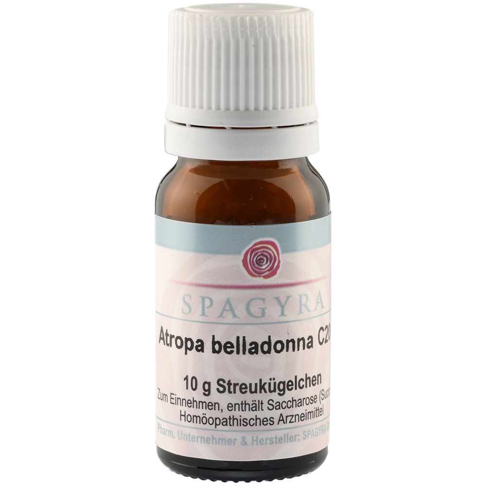 Braune Glasflasche mit weißem Schraubverschluss. Etikett mit SPAGYRA, Atropa belladonna C200 und weiteren Informationen.