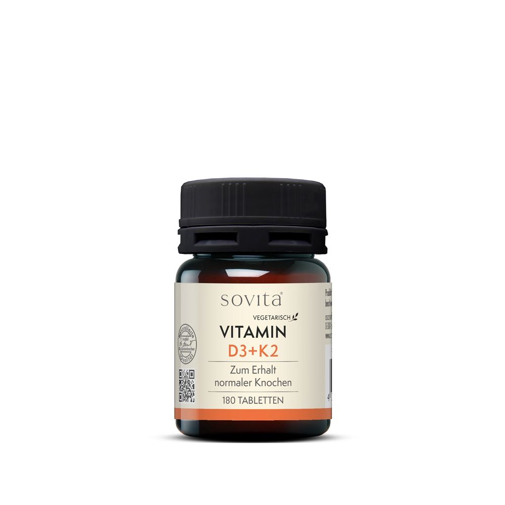 Braune Glasflasche mit schwarzem Deckel. Etikett mit Produktinformationen. Produktname: Vitamin D3+K2. 180 Tabletten.