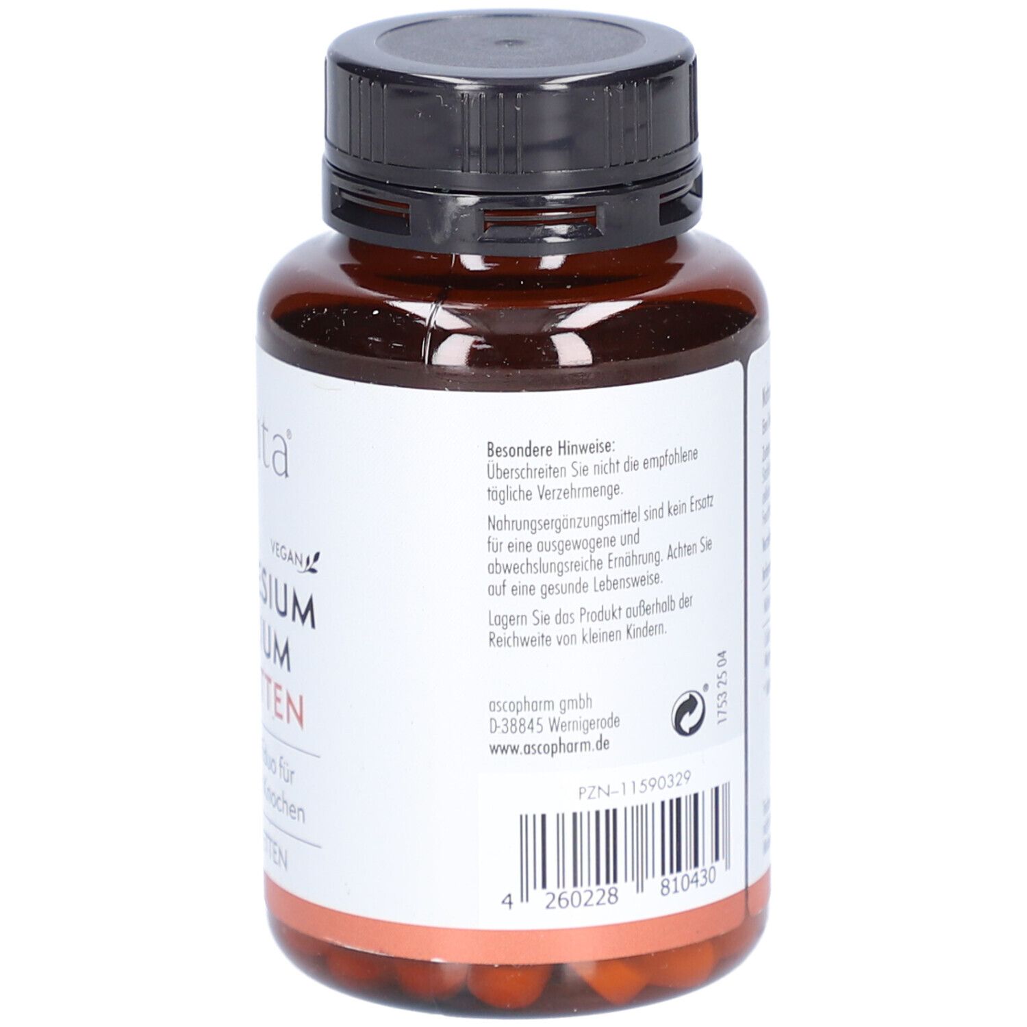 Rückseite einer braunen Flasche. Etikett mit Inhaltsangaben, Nährwertangaben und QR-Code. Enthält "Magnesium Calcium Tabletten".