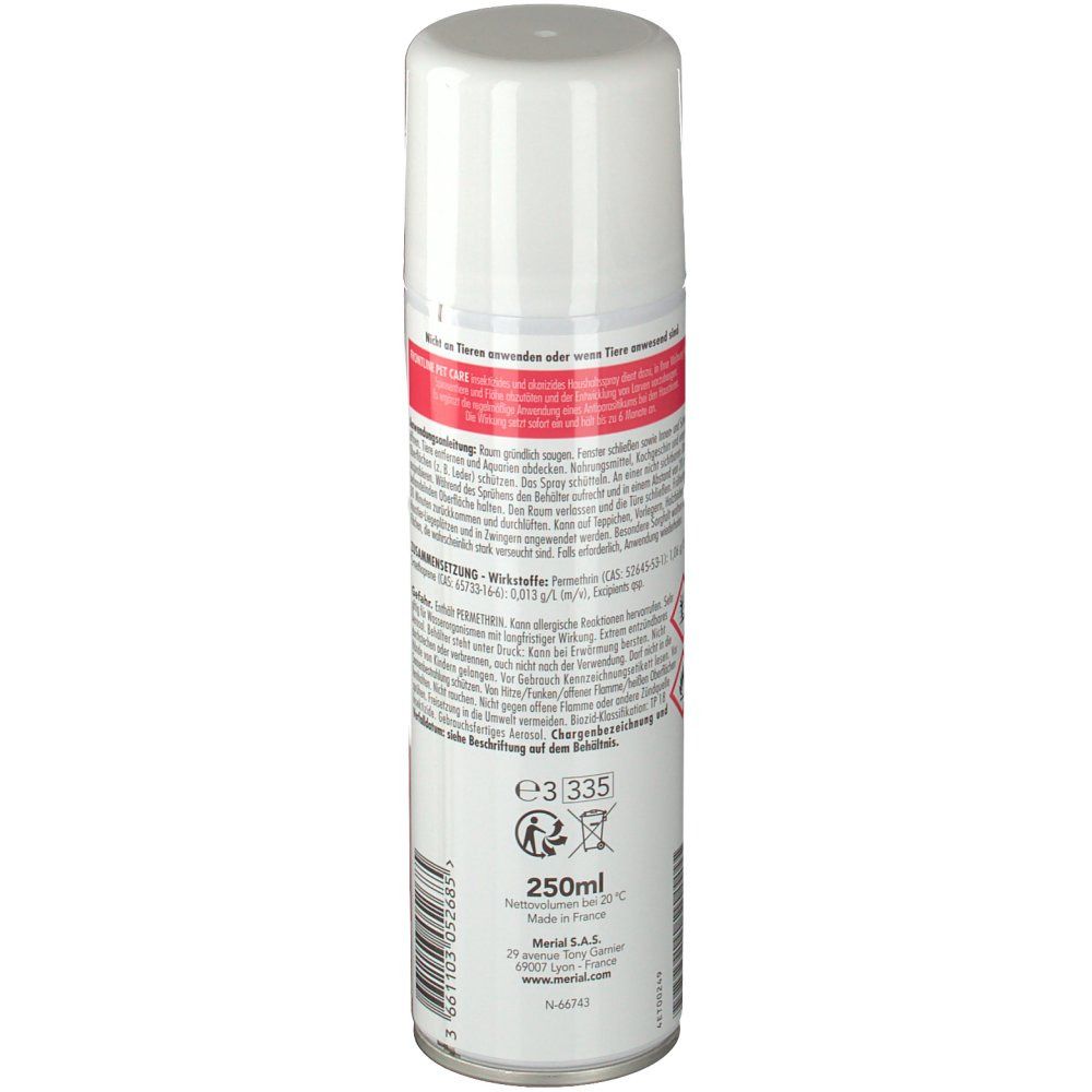 Weiße Sprühdose mit rotem Etikett und Text. Rückseite mit Inhaltsangaben, Warnhinweisen und 250ml Angabe. FRONTLINE PET CARE.