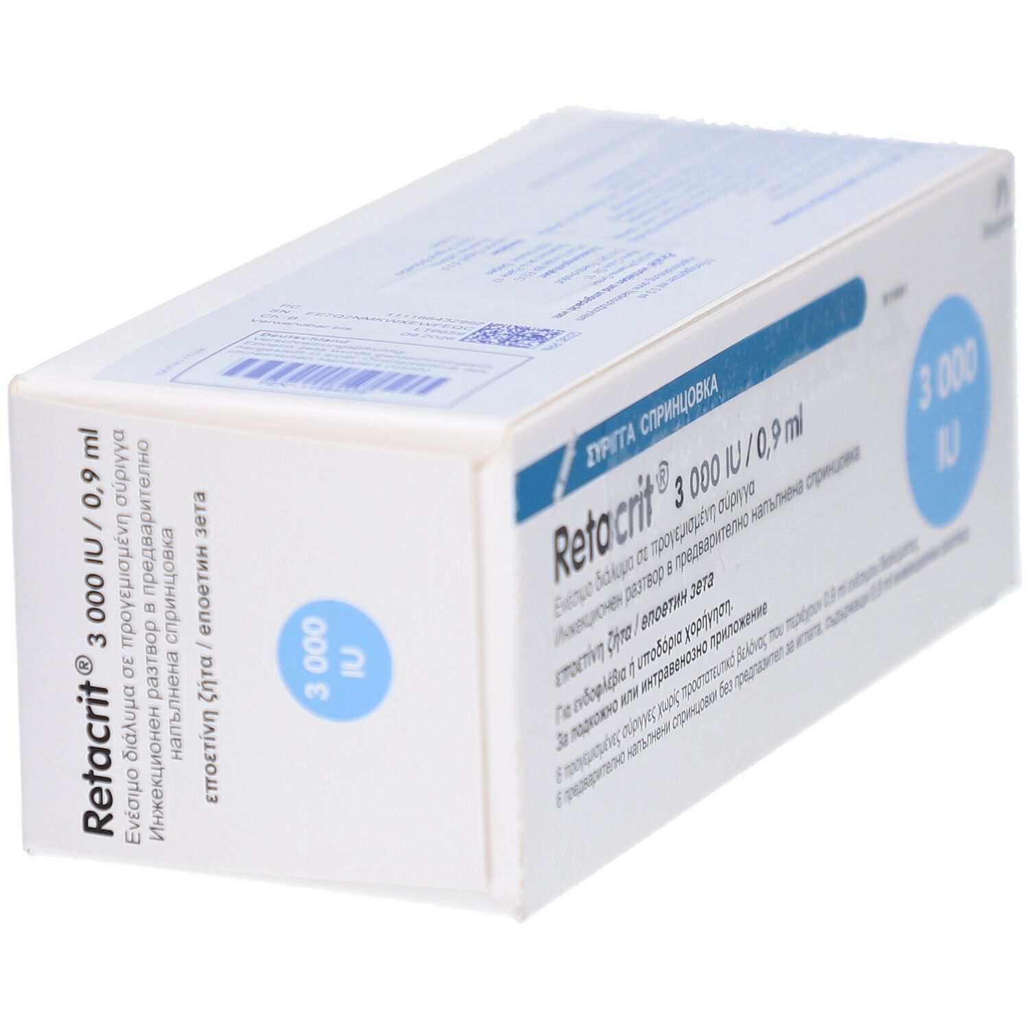 Weiße Verpackung, schräg von der Seite. Aufdruck: Retacrit 3.000 IE/0,9 ml. Blaues Feld mit 3.000 IU.